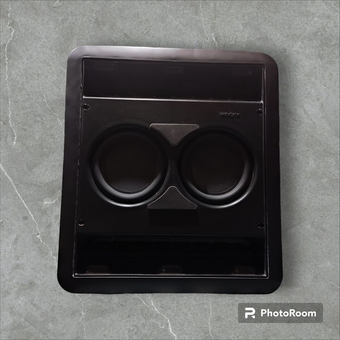 Сабвуфер Velodyne SC-600 IW