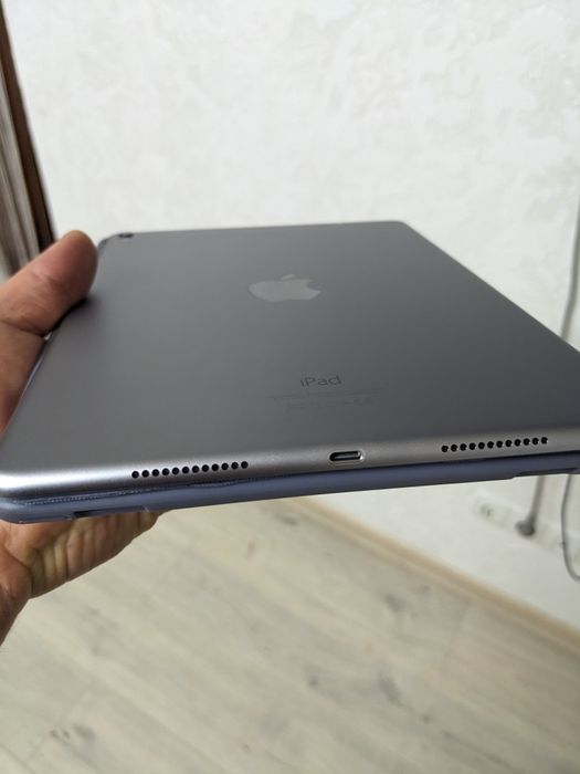 iPad Pro 9.7” 128 GB LTE — просто пушка! Space Gray