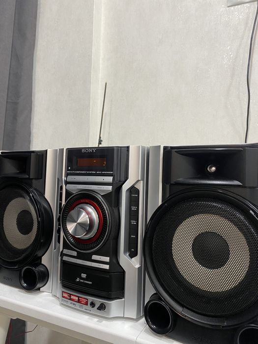 Музыкальный центр