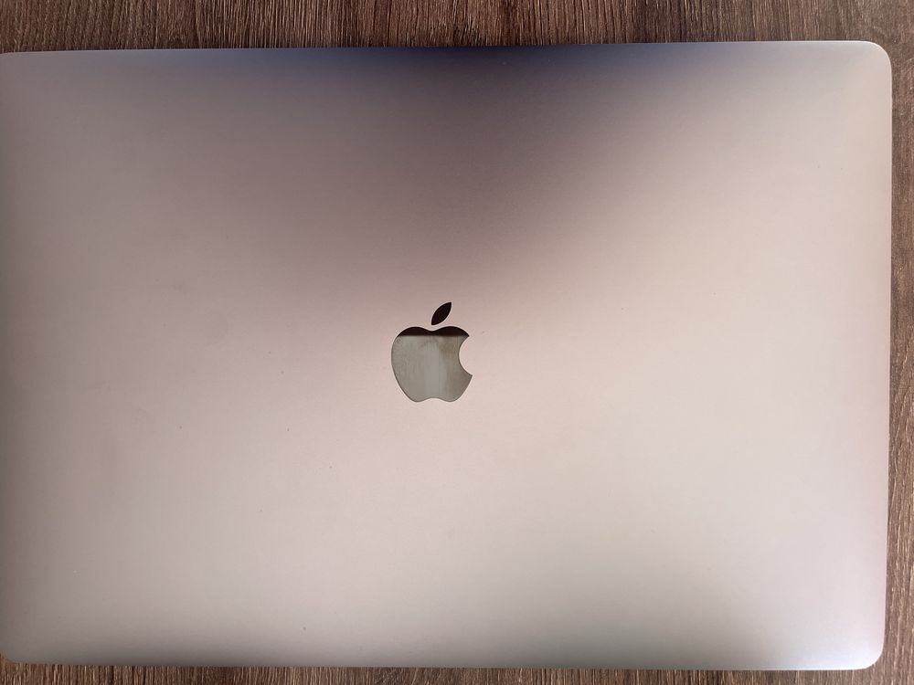 Mac Book Pro A1990 2019 р