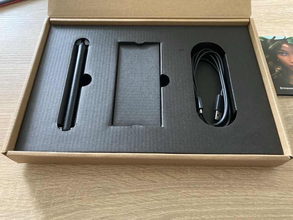 Графічний планшет Wacom One by Medium CTL-672