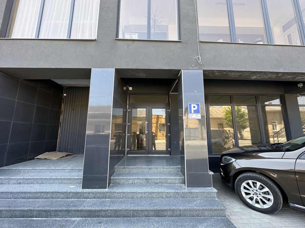 Здається в оренду приміщення Заліщики, 1 поверх