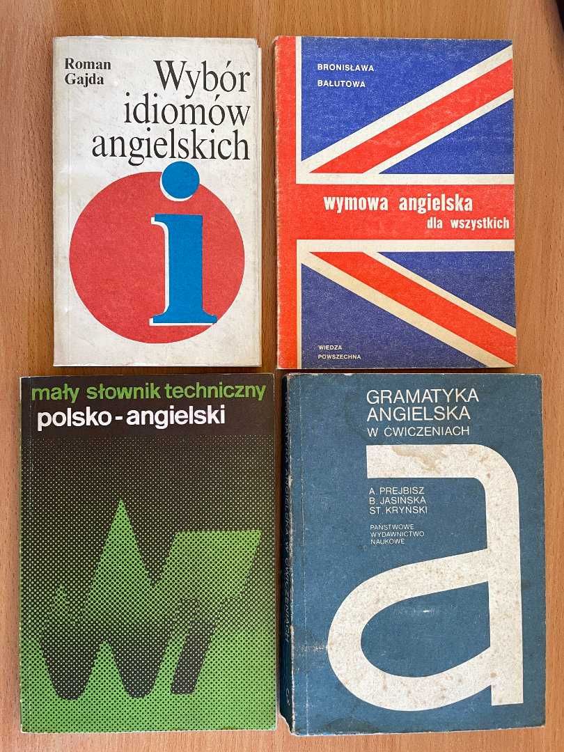 Zestaw 4-ch książek do języka angielskiego