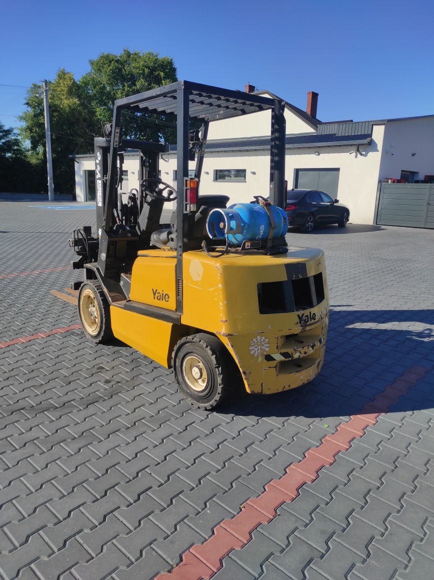 Wózek widłowy Yale LPG triplex