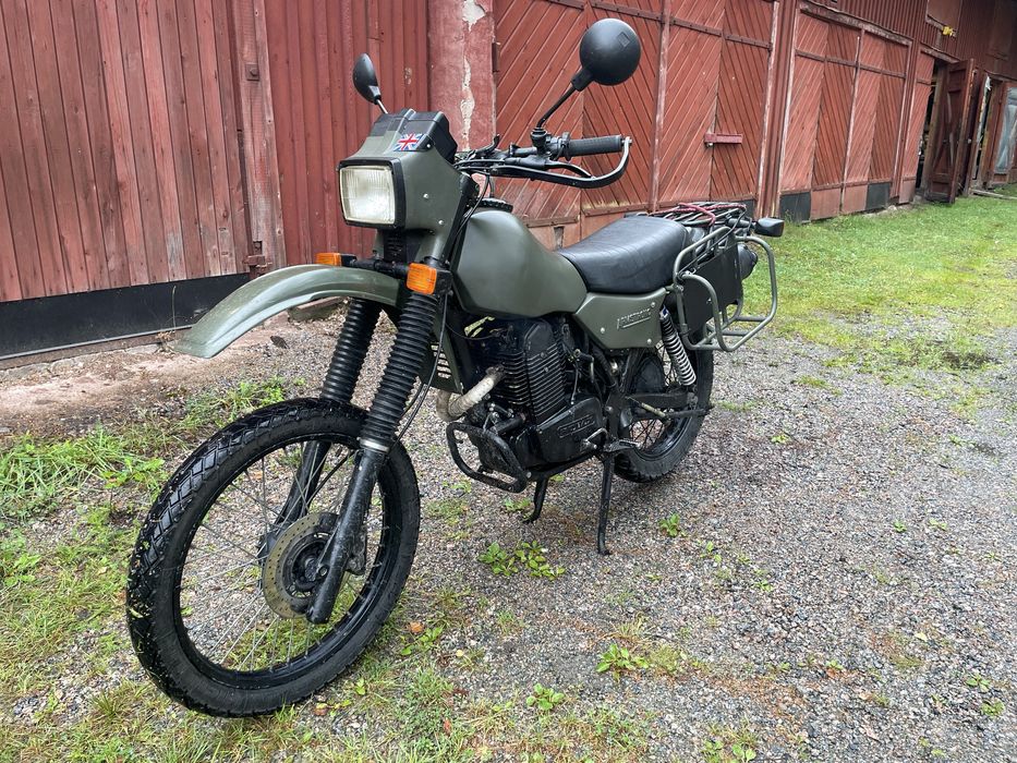 Armstrong MT 500 z 1984 roku