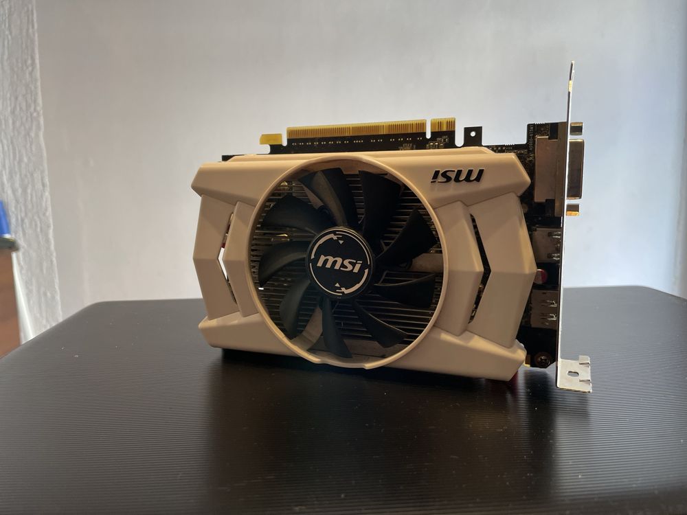 GTX 950. MSI 2 gb małe rozmiary