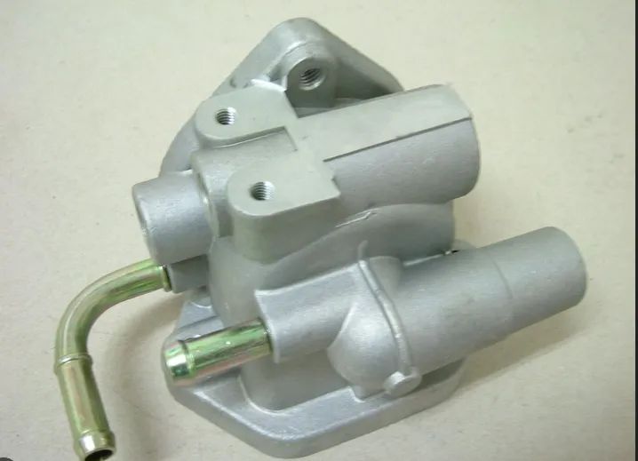 Corpo do termostato Toyota Dyna 250 16333-58090