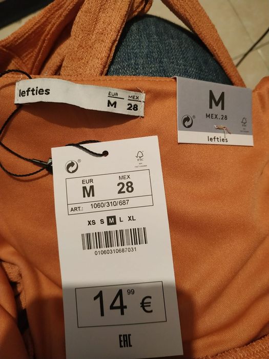 Vestido midi manga curta