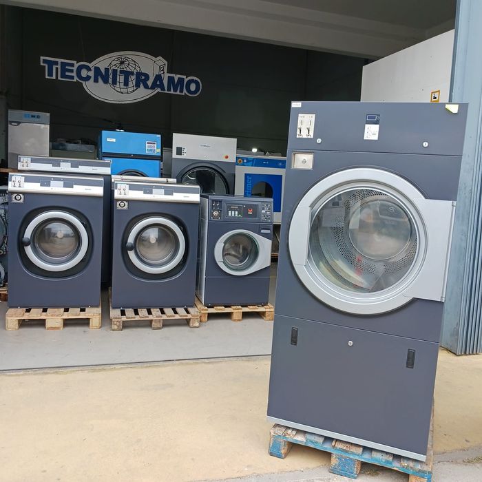 Maquina de lavar e secar roupa industrial self service e profissional