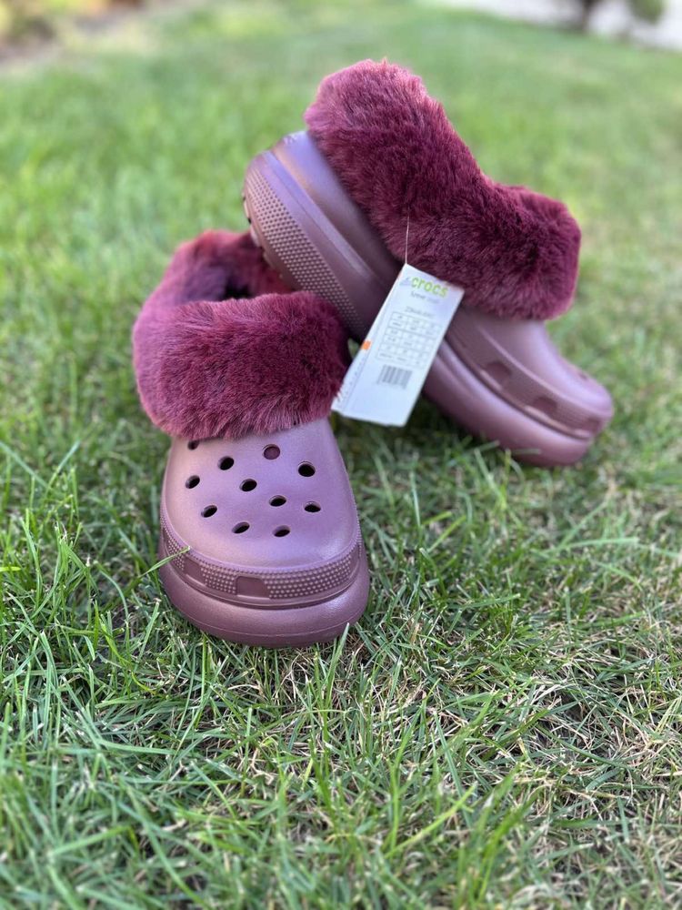 Продам утепленні  Crocs FUREVER CRUSH SHOE