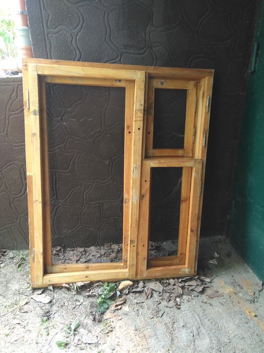 Окна деревянные, с рамой