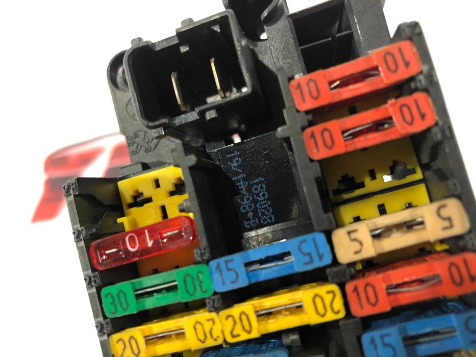 Caixa Fusiveis PEUGEOT 206 Original