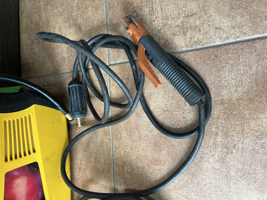 Spawarka inwentorowa Tig200A plus kable