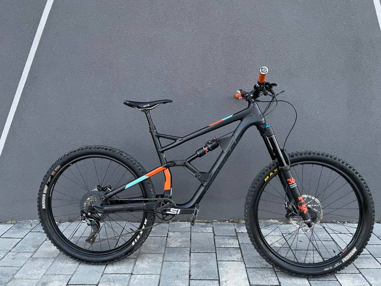 Cannondale jekyll 2018 sram guide fox rock shox specialized enduro