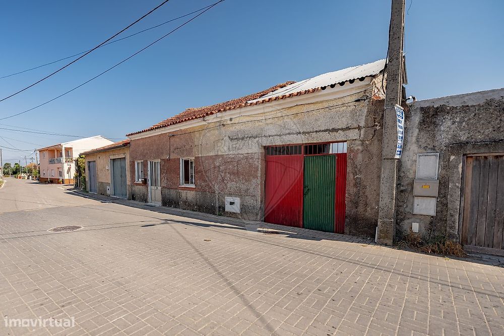 Moradia T4 para venda