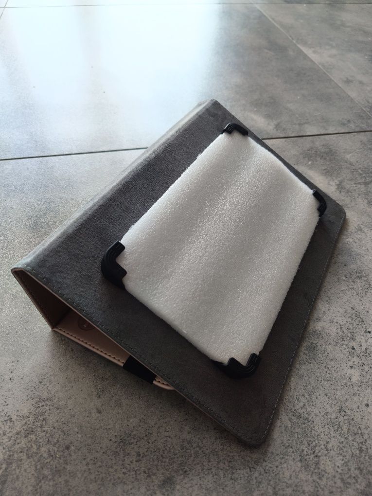 Etui Obudowa na Tablet Reinston