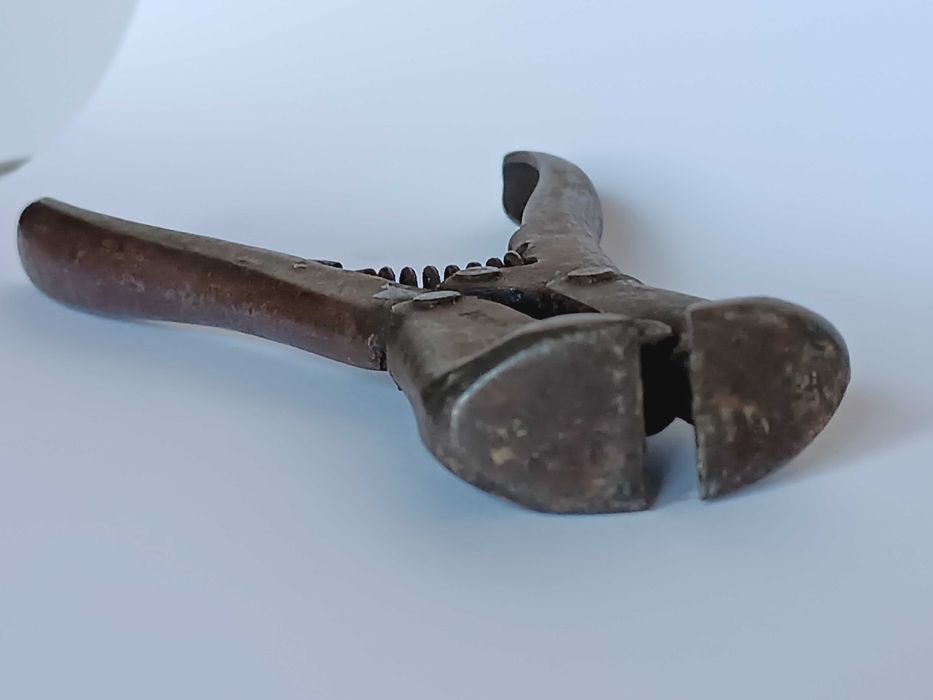 Stare cęgi tnące kowalskie / rzemieślnicze – lata 40./50. XX w.