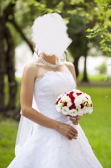 Весільна сукня