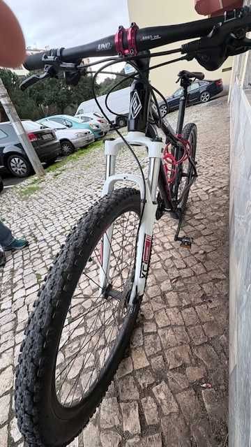 Vendo Bicicleta Agece em optimas condições + acessorios