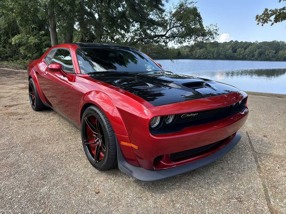 Dodge Challenger      2020