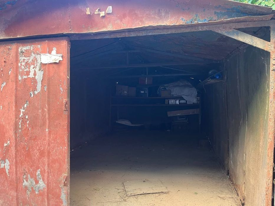 Продам гараж в центрі міста