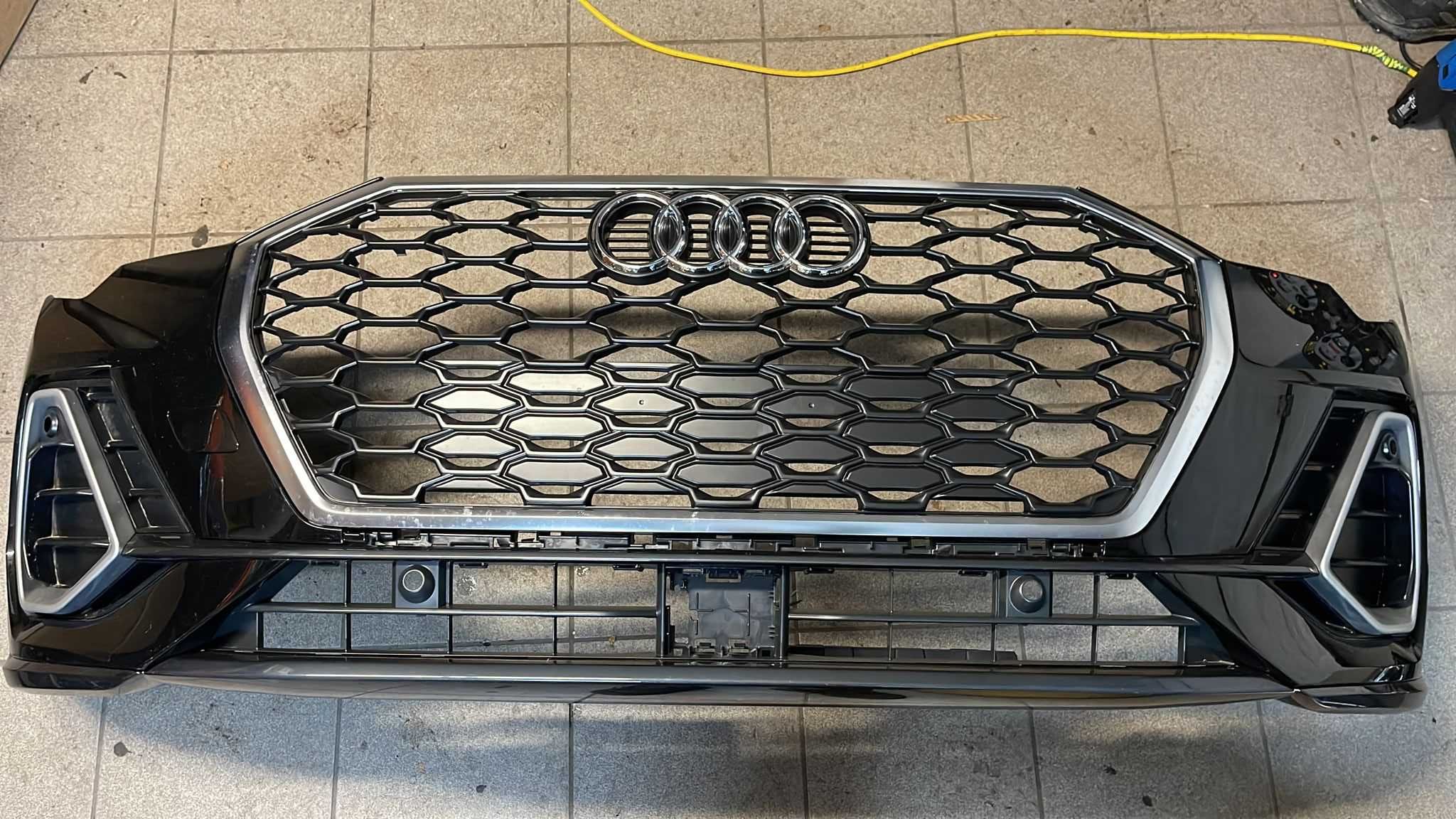 Бампер, решітка Audi Q3 83A S-line sportback