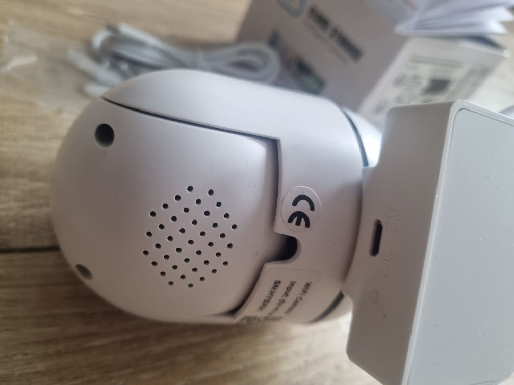 Inteligentna kamera obrotowa WIFI  - Monitoring
