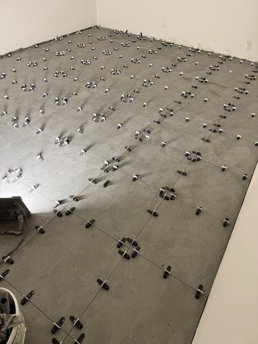 Glazurnik układanie płytek szpachlowanie gładzie remont płyty g-k