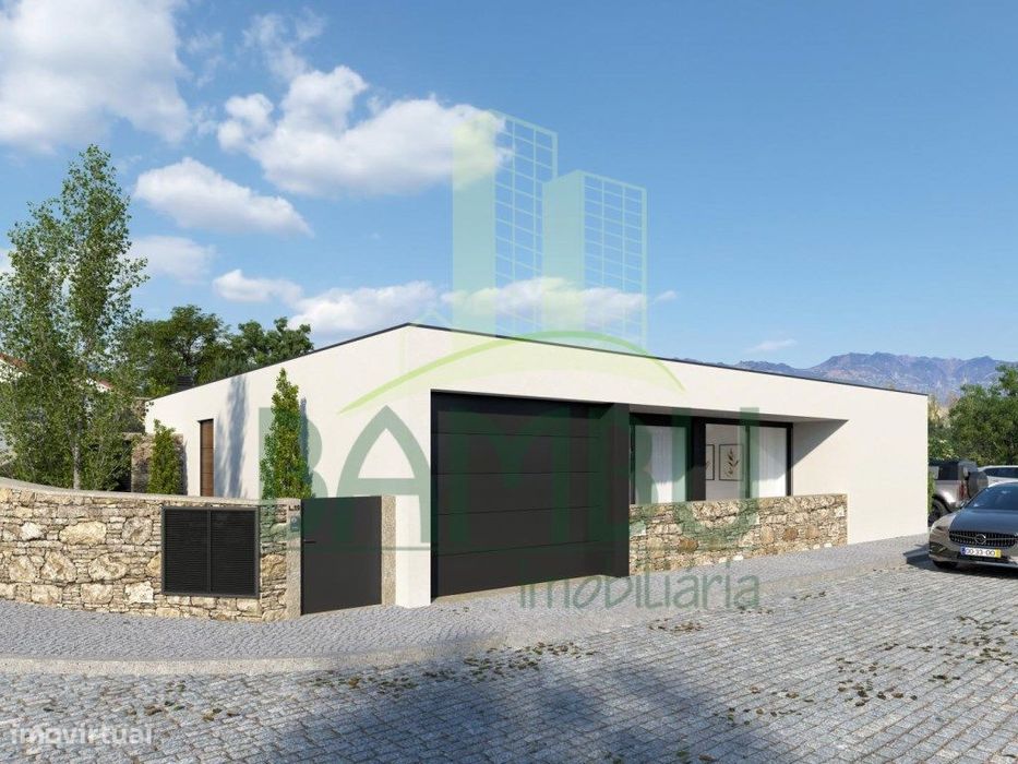 Vilar de Mouros - Moradia térrea T3 com piscina