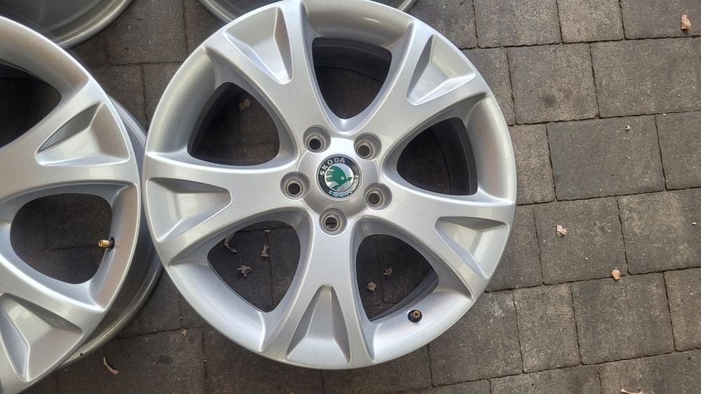 Felgi Orginalne skoda 17 cali 7J ET54 5x112 vw seat audi NOWE