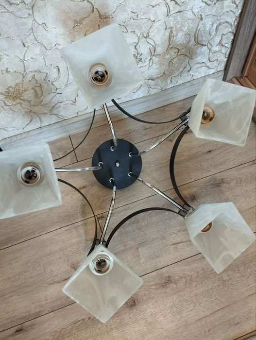 Люстра на 5 плафонів е 27