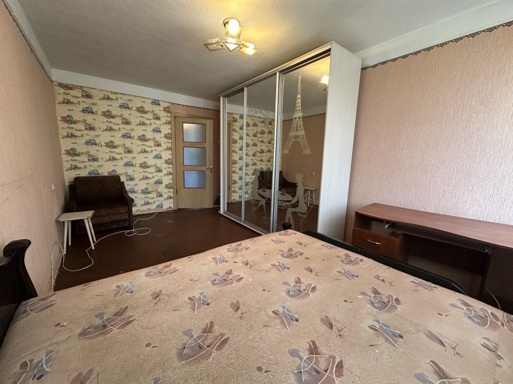 Продам 3х комнатную квартиру в центре Матвеевки по ул. Лесная