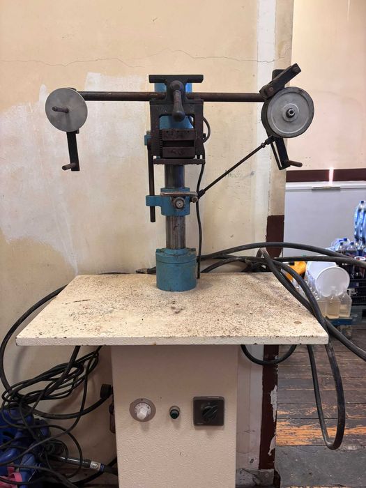 Prensa pneumática de bancada