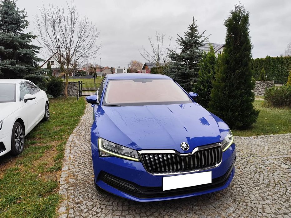 Skoda Superb 2022/23 DSG FullLed Tempomat Virtual Climatronic Android Alu17 Fv23%