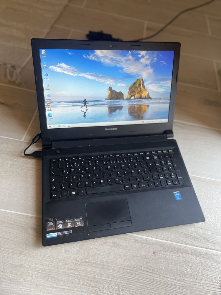 Lenovo B50-70 15'6/Intel i5/4 ОП/250 hdd windows 10 ноутбук notebook