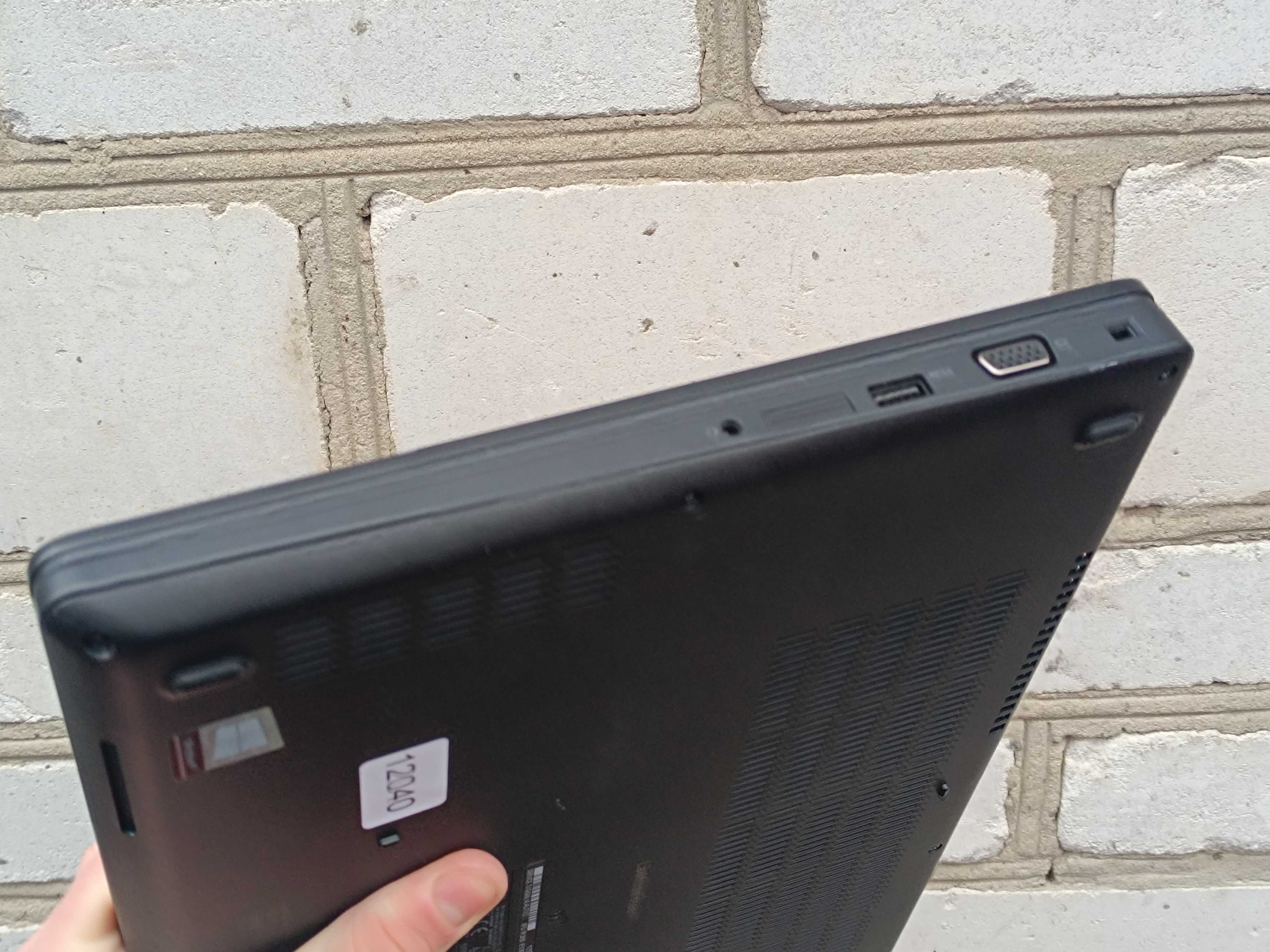 Ігровий ноутбук DELL (i5 7440HQ/16/256/Nvidia 940MX 2GB)