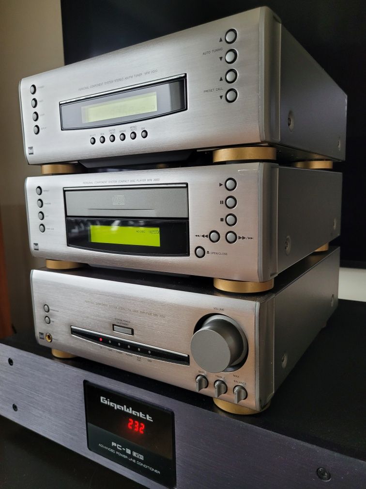 MINI Wieża DUAL MINI 2000 wzmacniacz + tuner + CD