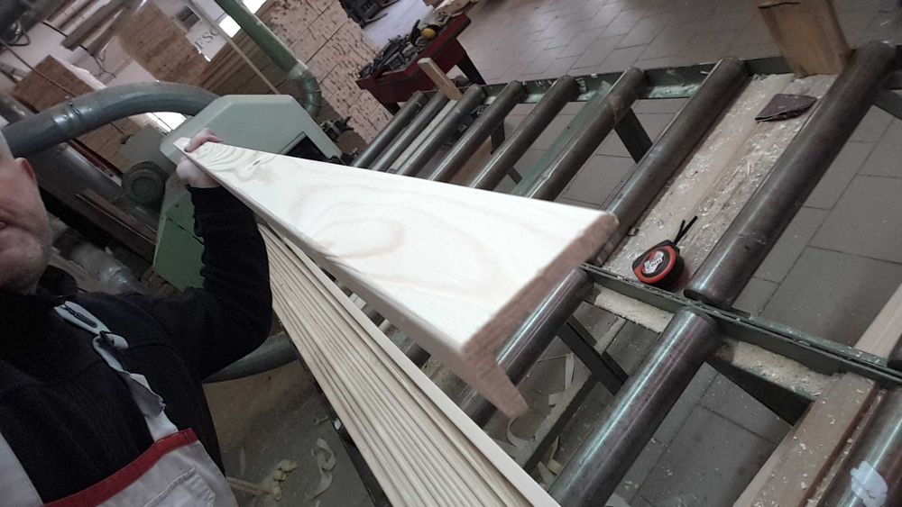 Kątownik narożnik drewniany 20x40 mm