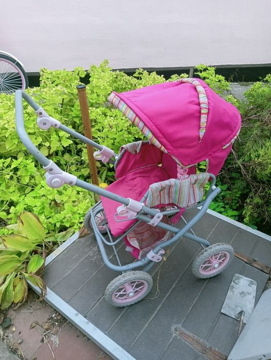 Коляска для кукол