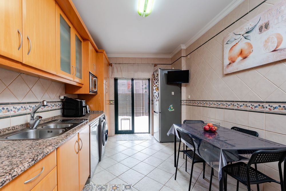 Apartamento T3 em Alcochete com terraço e garagem para dois carros