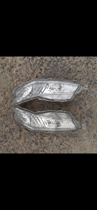 Фара ходові вогні поворотнік Toyota Camry 55