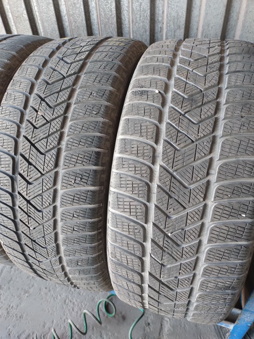 255/40R21 Pirelli 4шт