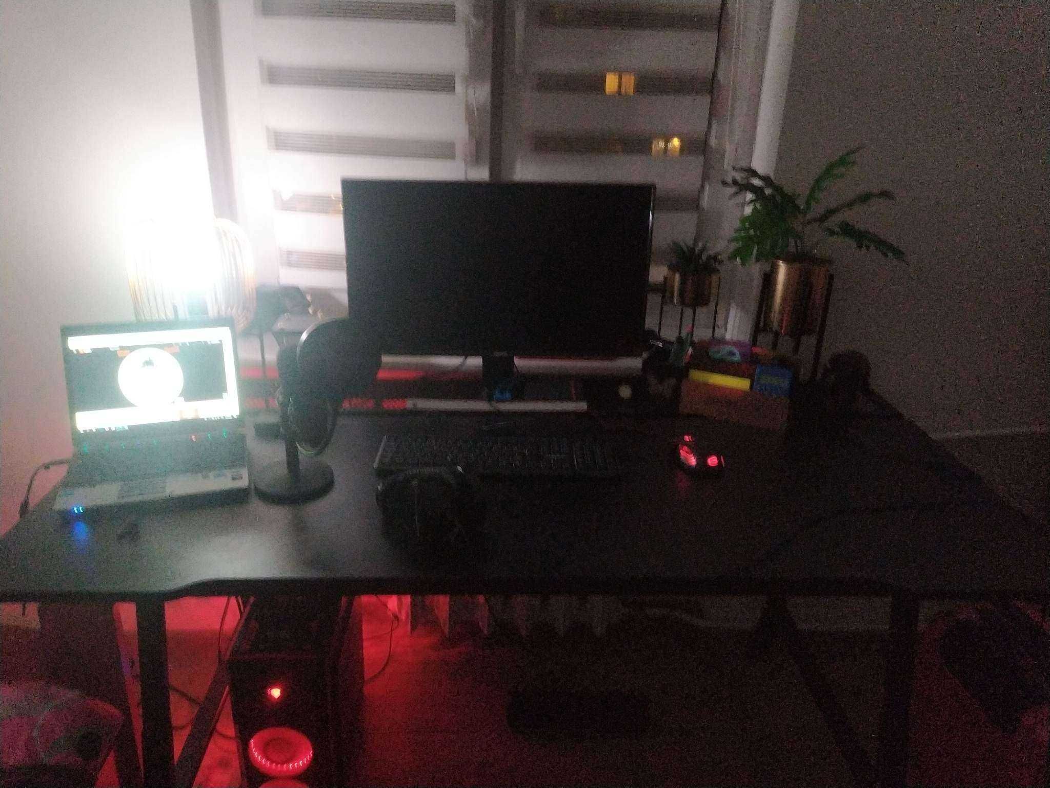 Komputer Stacjonarny do Gamingu / Renderingu (Używany) TITAN