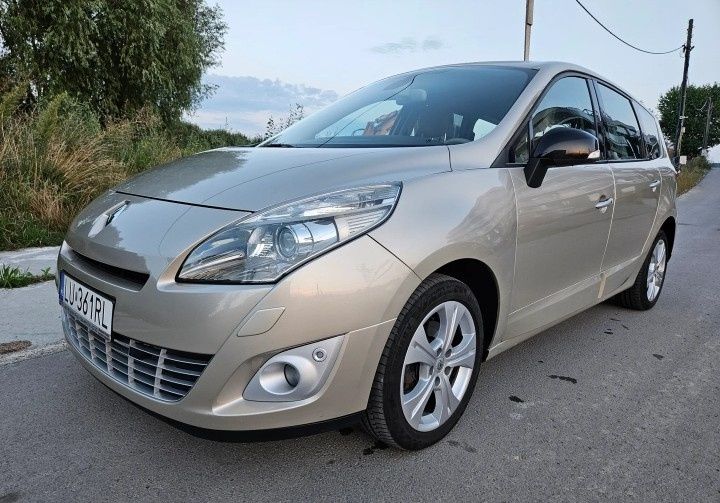 Renault Grand Scénic 2012
