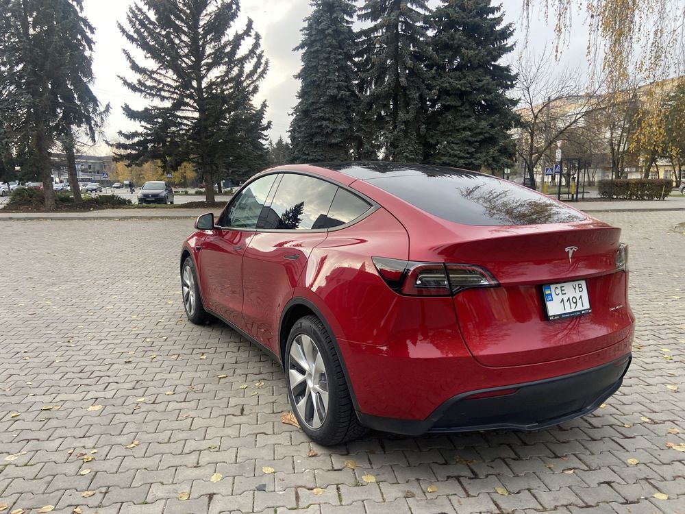 Tesla Model Y 2021 dual motor 82.5