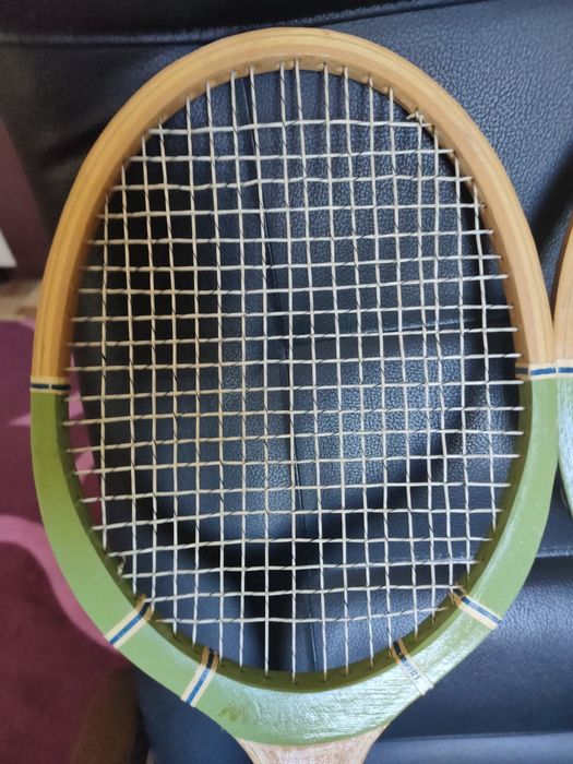 Ракетки для тенниса .