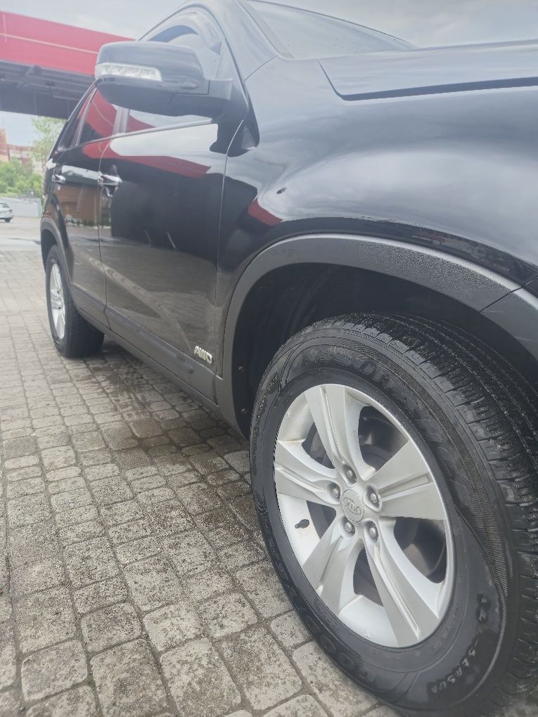 Автомобіль KIA SORENTO 2