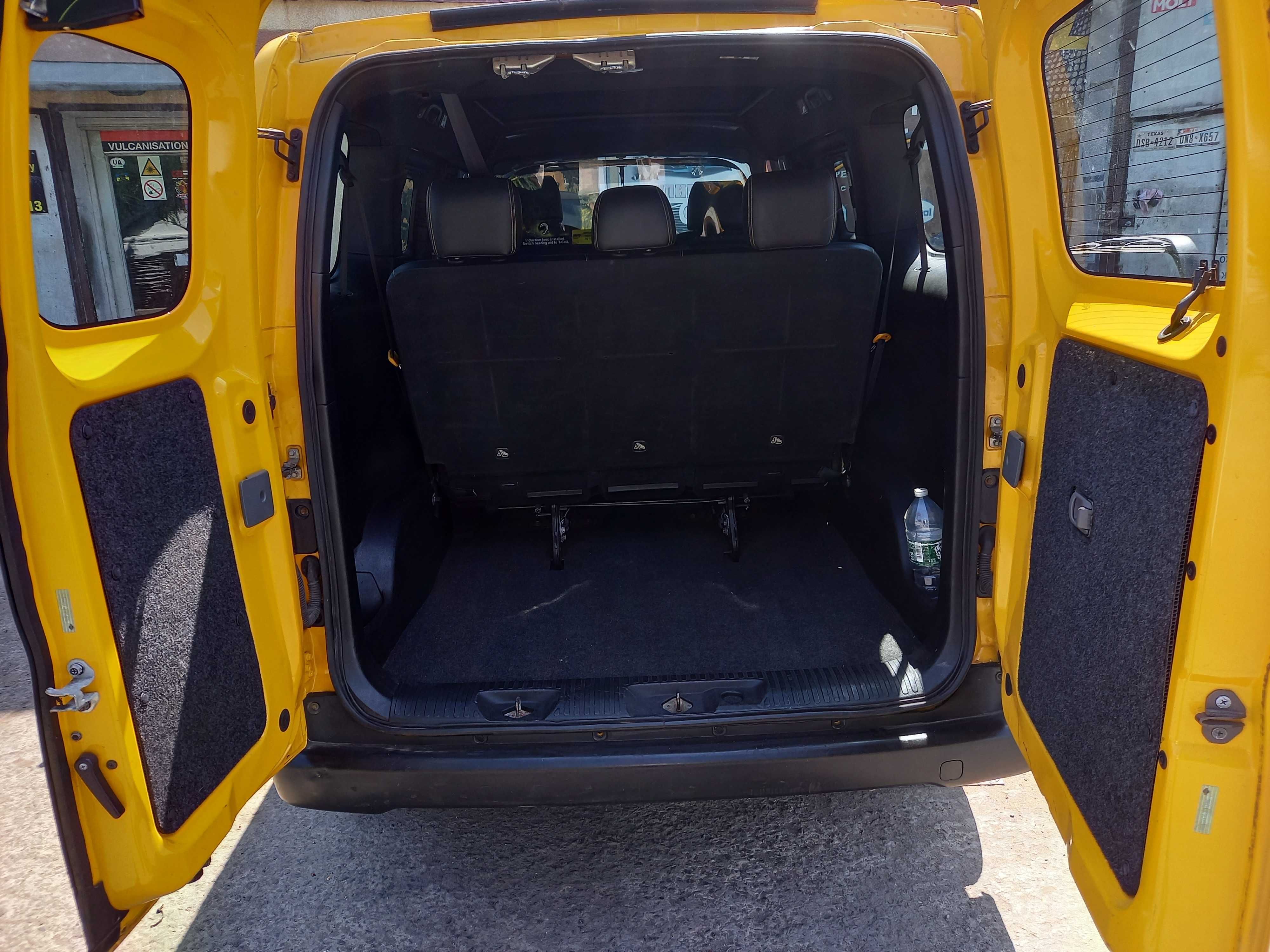 Микроавтобус пассажирский Nissan NV200 Taxi NY