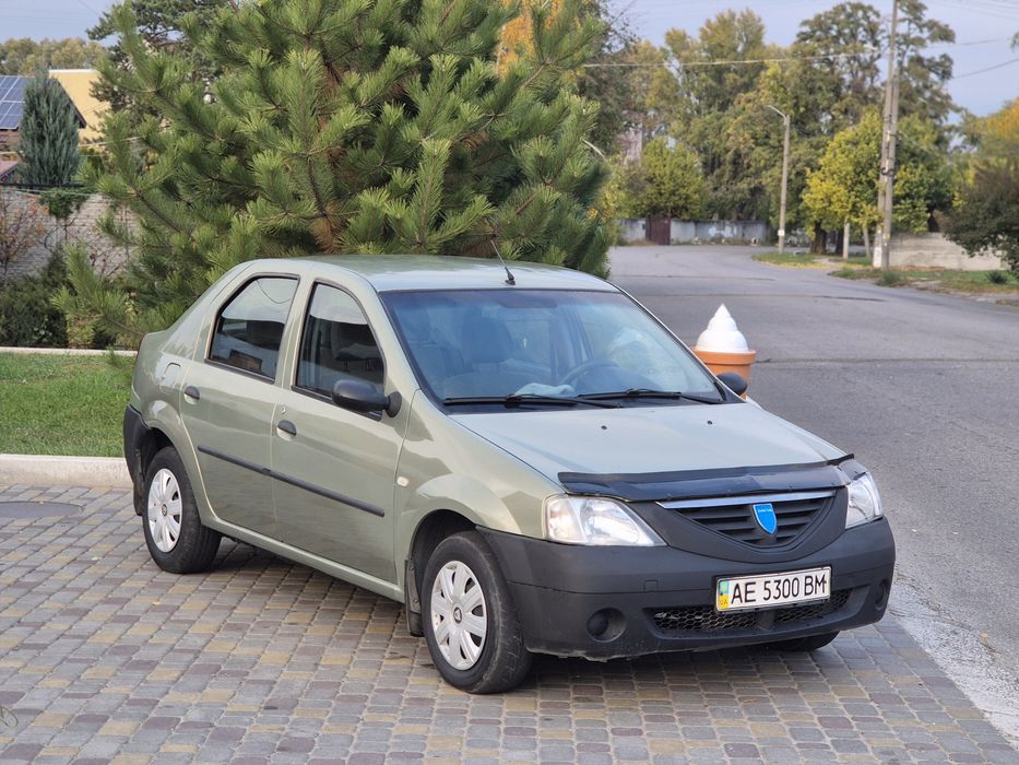 Dacia Logan в хорошем состоянии