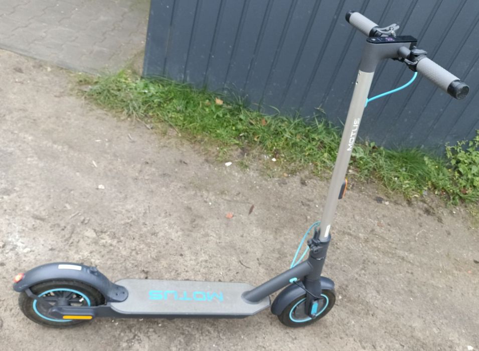 Hulajnoga elektryczna MOTUS Scooty 10 Lite GEN 5